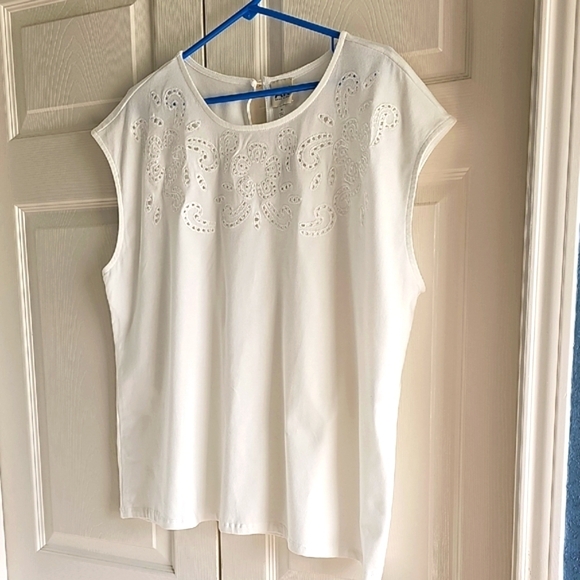 NEW Anne Klein White Eyelet/Crochet Sleeveless Pull on Blouse  Keyhole Back XL - Picture 6 of 16